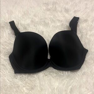 NWOT Freya Black Full Coverage Bra with Molded Cups (US 28H/UK 28FF)